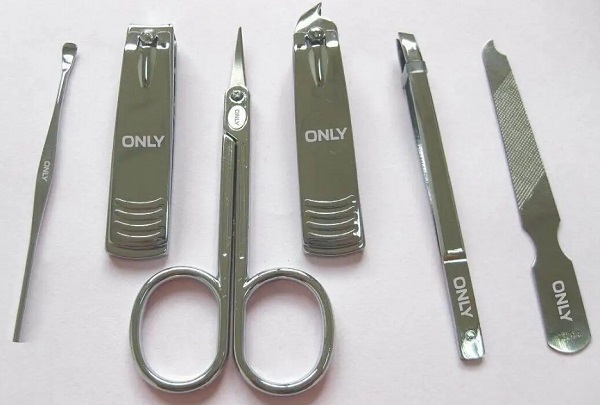 1725410836324903.jpg 醫(yī)療器械激光打標(biāo).jpg