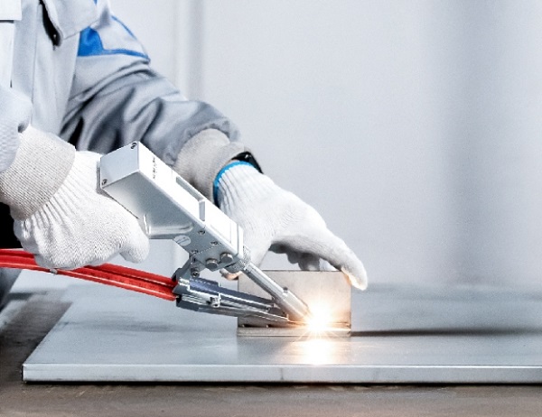 激光焊接機(jī)日常使用的維護(hù)和保養(yǎng)