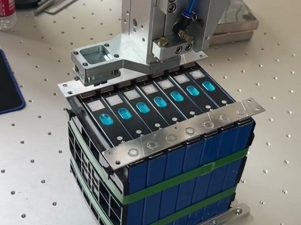 鋰電池激光自動焊接：鑄就新能源高效品質