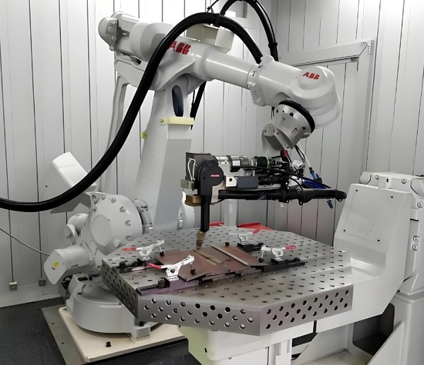 激光焊接機(jī)器人 激光焊接機(jī)器人