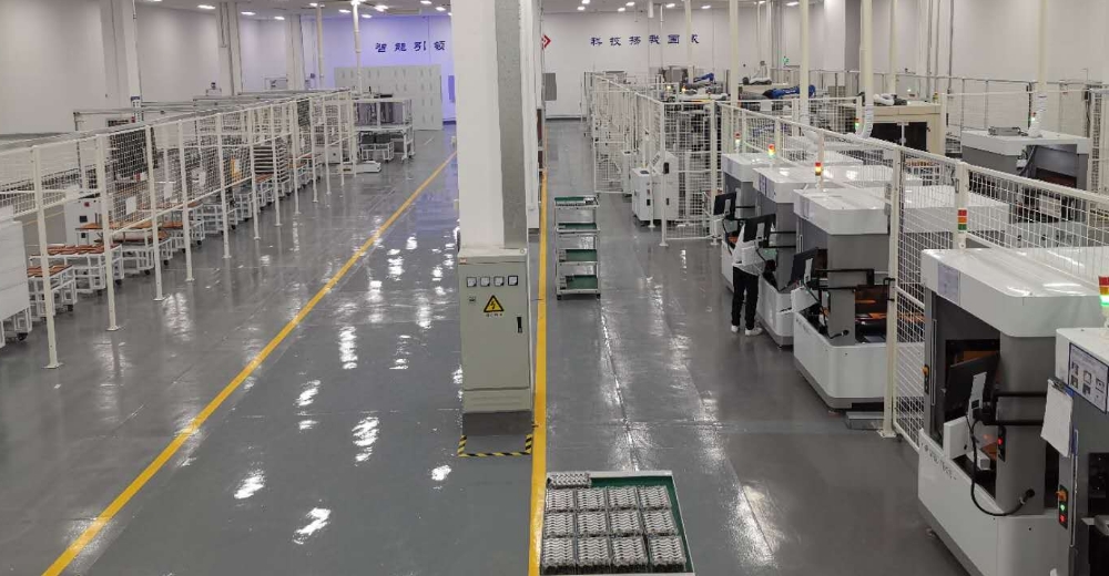 pack電池生產(chǎn)線中的自動(dòng)化測(cè)試環(huán)節(jié)如何確保與不同規(guī)格電池包兼容？